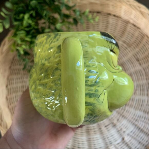 DR SUESS The Grinch Green Collectable Mug - Picture 5 of 8